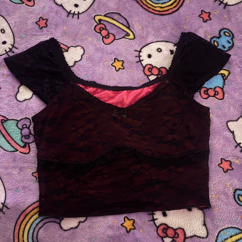 SHEIN Black and Pink Lace Crop Top